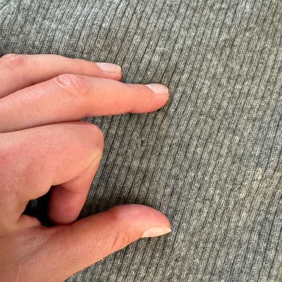 Slim Ribbed Cashmere Turtleneck - Picture 8 of 8